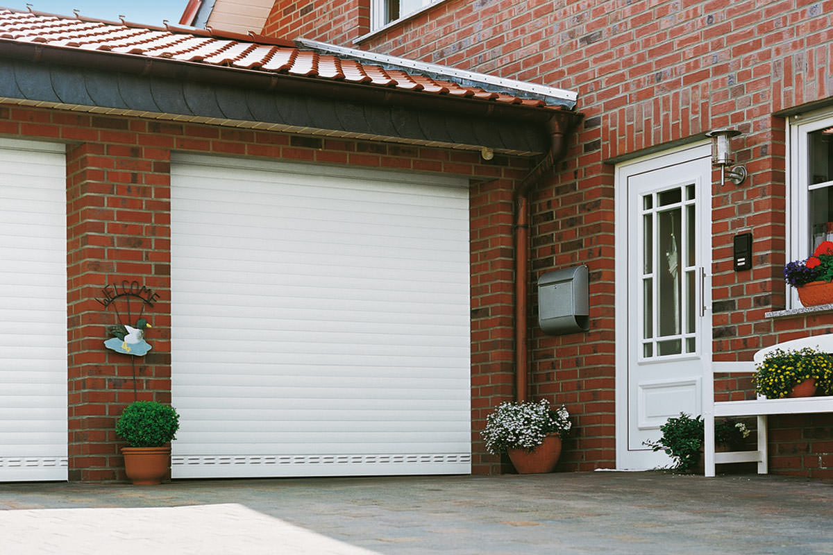 Das leise Aluminium-Deckenlauftor von Alulux: Detolux | Alulux