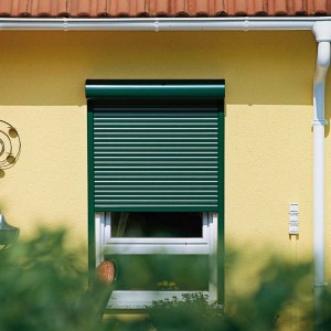 Vorbaurollladen bieten Schutz vor Lärm und Wetter